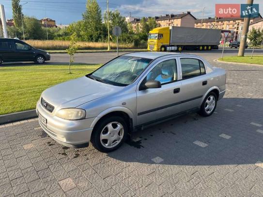 Opel Astra 2005г. в рассрочку