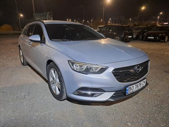 Opel Insignia sports tourer 2018г. в рассрочку