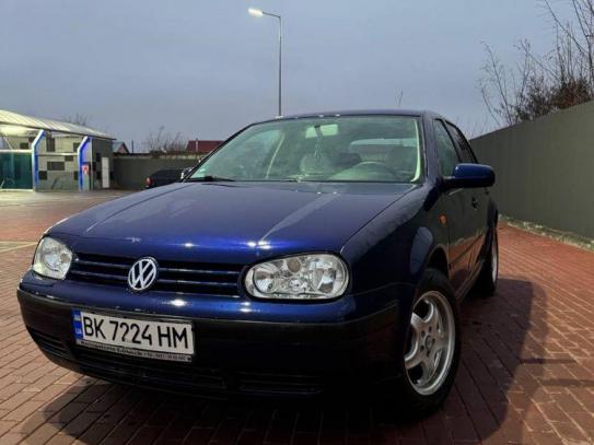 Volkswagen Golf 2001г. в рассрочку