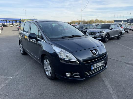 Peugeot 5008 2012г. в рассрочку