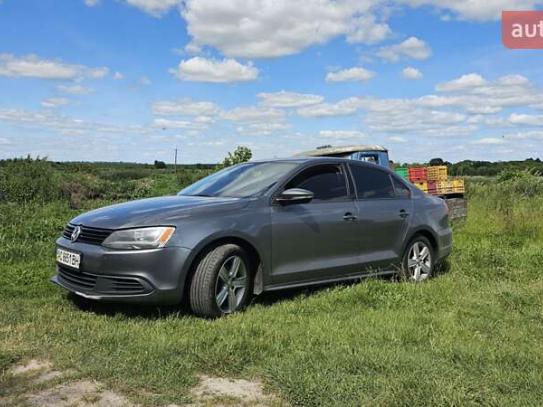 Volkswagen Jetta                           2014г. в рассрочку