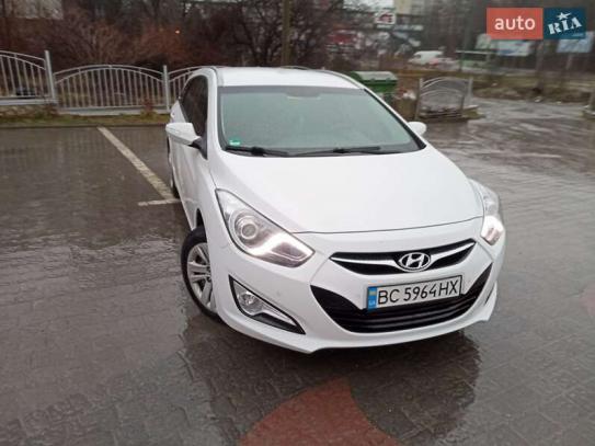Hyundai I40                             2013г. в рассрочку