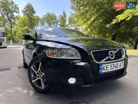 Volvo V50 2012р. у розстрочку
