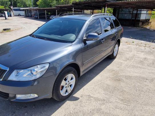 Skoda Octavia                         2009г. в рассрочку