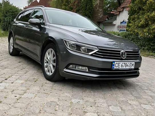 Volkswagen Passat 2015р. у розстрочку