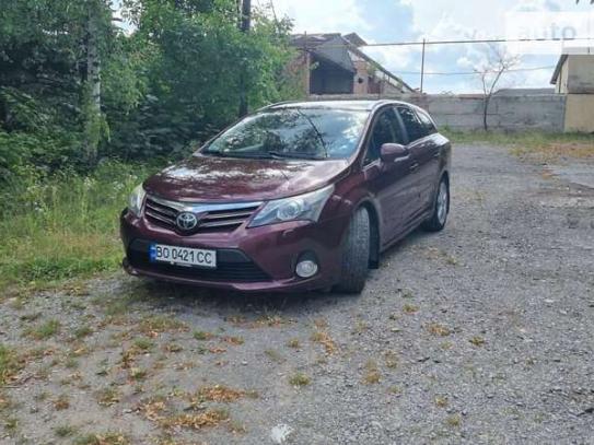 Toyota Avensis                         2013г. в рассрочку