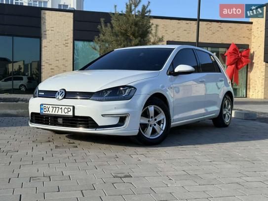 Volkswagen Golf                            2014г. в рассрочку