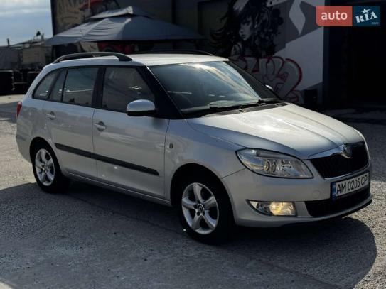 Skoda Fabia
                           2010г. в рассрочку