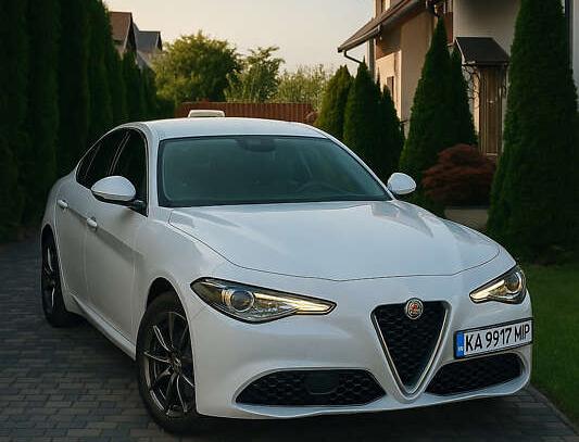 Alfa Romeo giulia                    2017г. в рассрочку