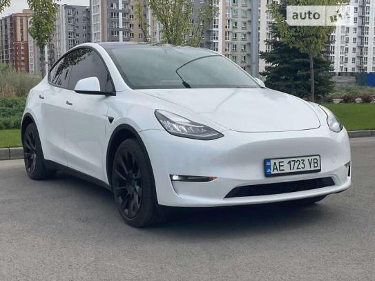 Tesla Model y 2021р. у розстрочку