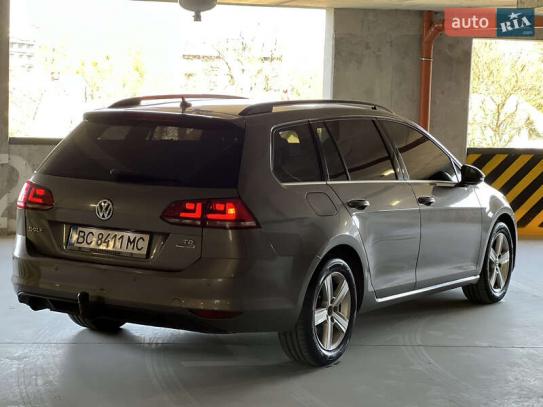Volkswagen Golf                            2014г. в рассрочку