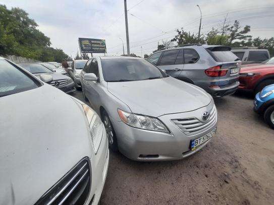 Toyota Camry 2007г. в рассрочку