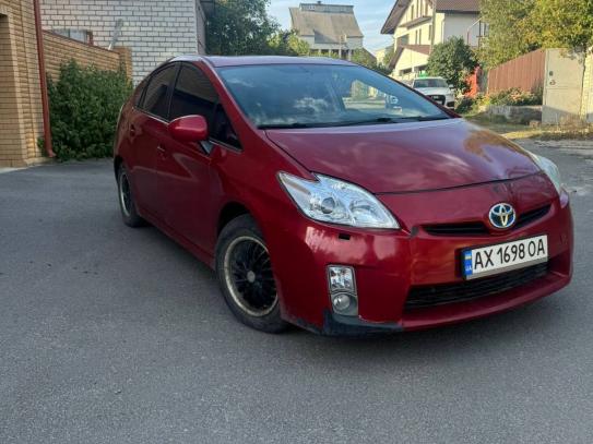 Toyota Prius 2011г. в рассрочку