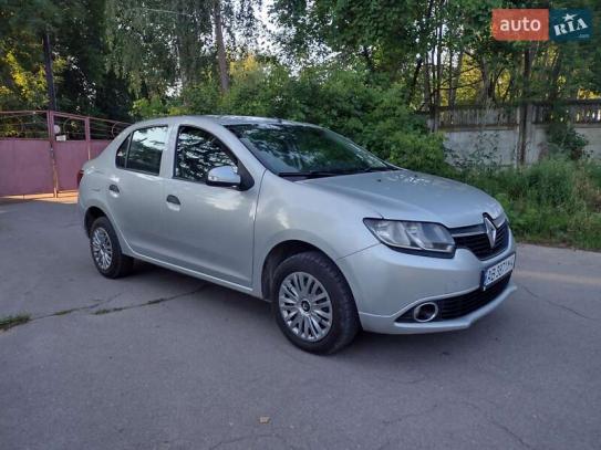 Renault Logan                           2014г. в рассрочку