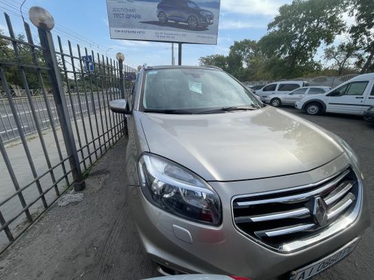 Renault Koleos 2012г. в рассрочку