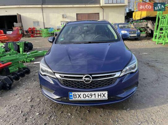 Opel Astra                           2017г. в рассрочку