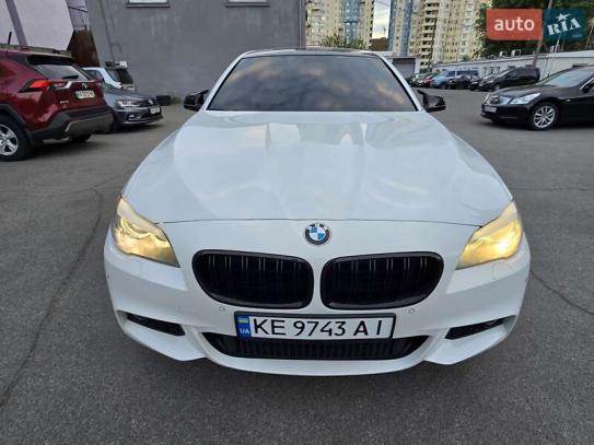 Bmw 520 i                           2012г. в рассрочку