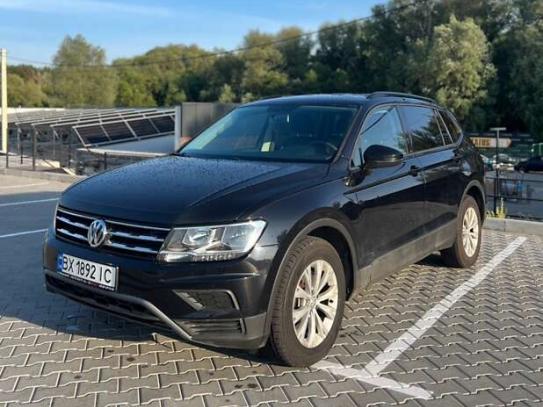Volkswagen Tiguan                          2019г. в рассрочку