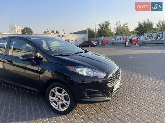 Ford Fiesta                          2014г. в рассрочку