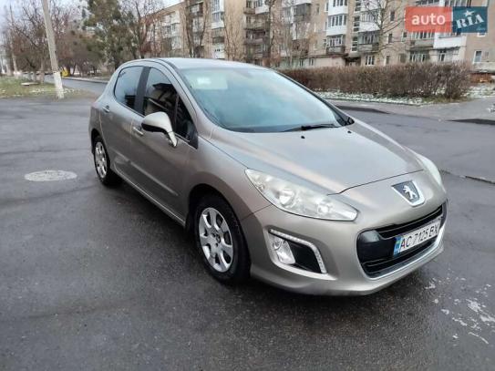 Peugeot 308 2011р. у розстрочку