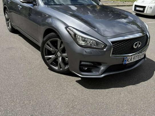 Infiniti Q70
                             2016г. в рассрочку