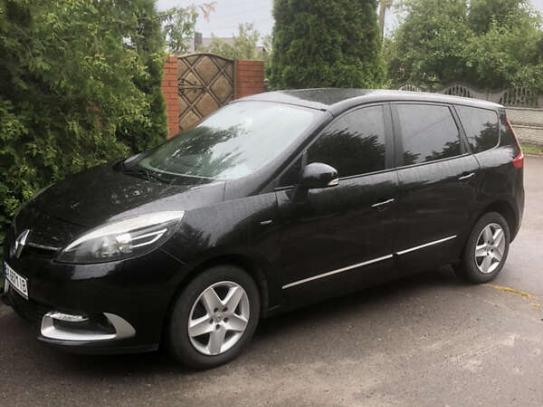 Renault Scenic 2015г. в рассрочку