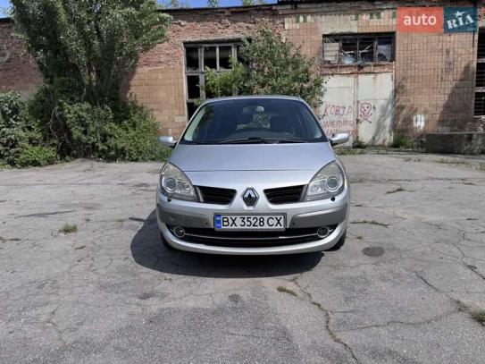 Renault Megane scenic                   2008г. в рассрочку