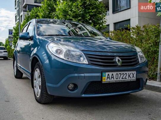 Renault Sandero                         2011г. в рассрочку