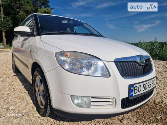 Skoda Fabia
                           2009г. в рассрочку