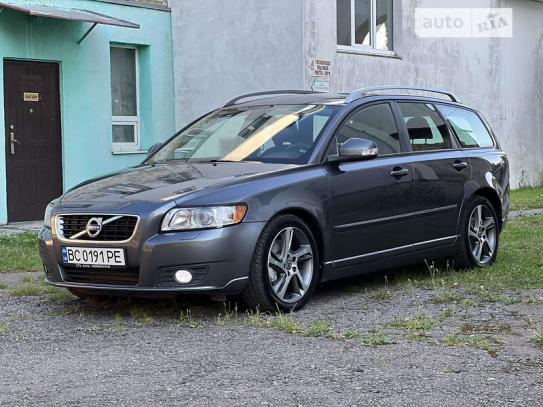 Volvo V50 2012р. у розстрочку