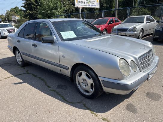 Mercedes-benz E 290 td                        1997г. в рассрочку