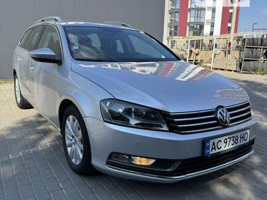 Volkswagen Passat 2014р. у розстрочку