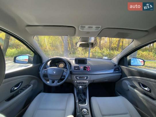 Renault Megane 2010р. у розстрочку