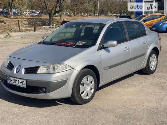 Renault Megane 2006г. в рассрочку