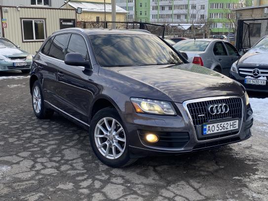 Audi Q5
                              2010г. в рассрочку