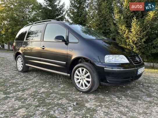 Volkswagen Sharan 2.0 2007г. в рассрочку