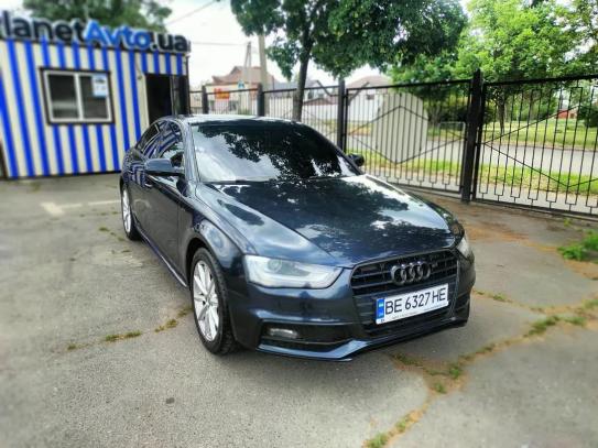 Audi A4                              2015г. в рассрочку