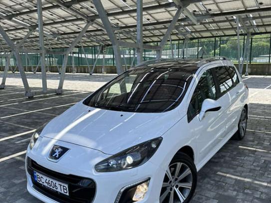 Peugeot 308                             2011г. в рассрочку
