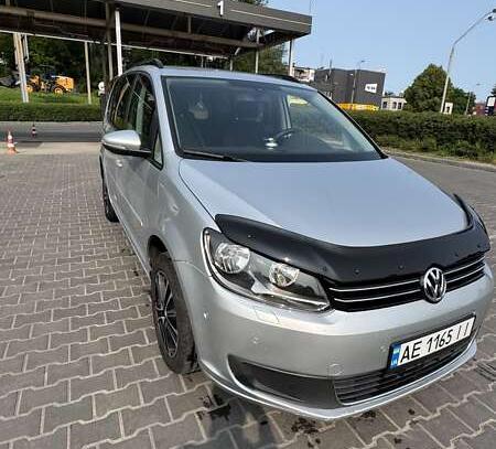 Volkswagen Touran                          2010г. в рассрочку