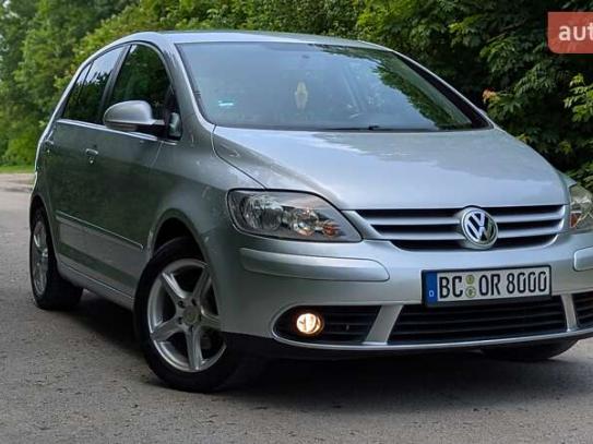 Volkswagen Golf plus
                       2006г. в рассрочку