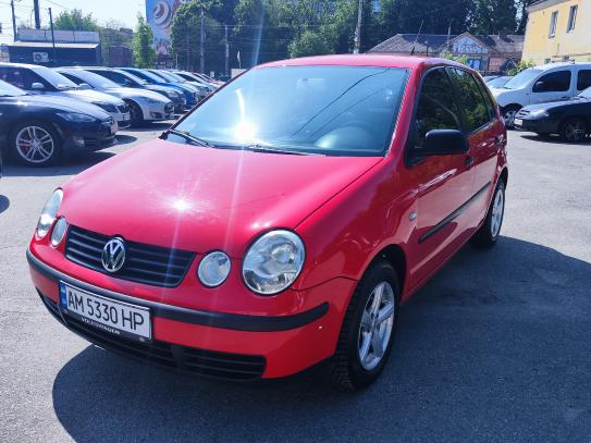 Volkswagen Polo
                            2004г. в рассрочку