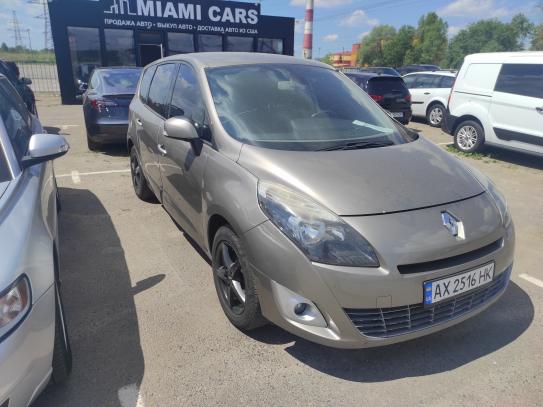 Renault Grand scenic 2009г. в рассрочку