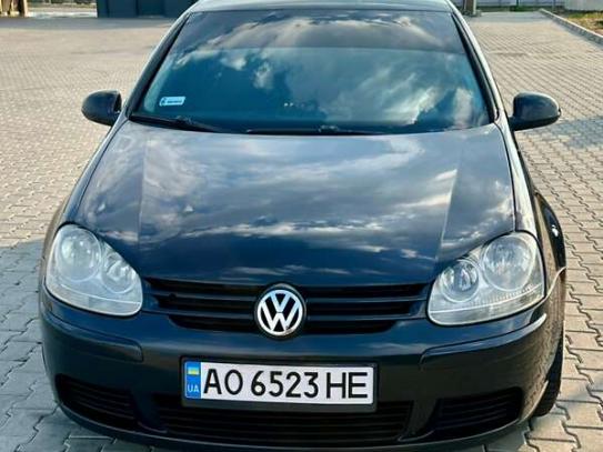 Volkswagen Golf                            2006г. в рассрочку