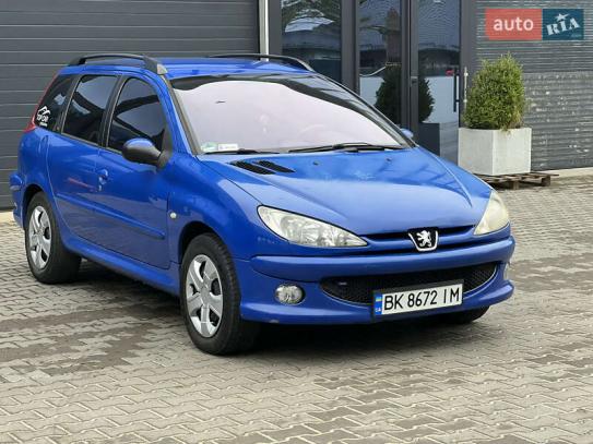 Peugeot 206 2004р. у розстрочку