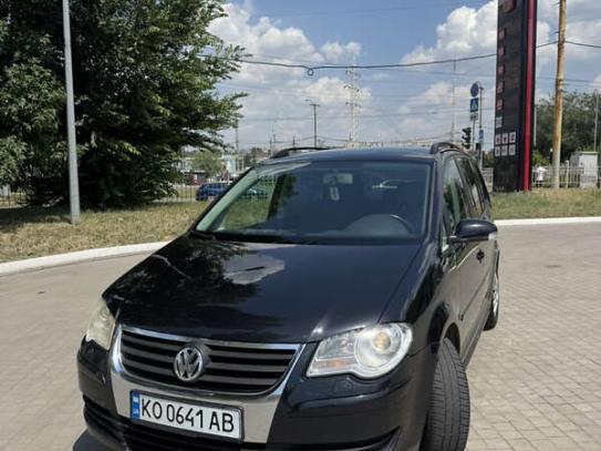 Volkswagen Touran 2007g. in Raten