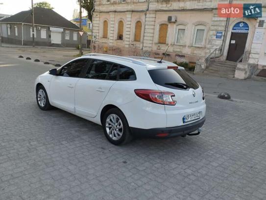 Renault Megane                          2015г. в рассрочку