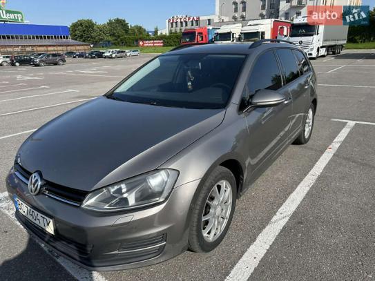 Volkswagen Golf
                            2014г. в рассрочку
