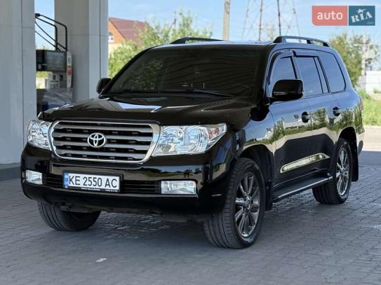 Toyota Land cruiser                    2010г. в рассрочку
