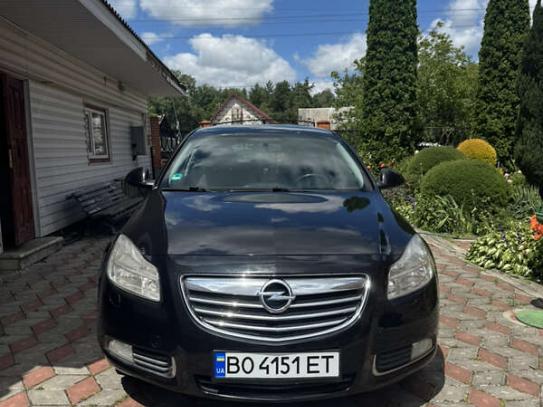 Opel Insignia                        2011г. в рассрочку