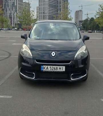 Renault Scenic 2012р. у розстрочку